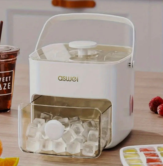 Ice cube maker